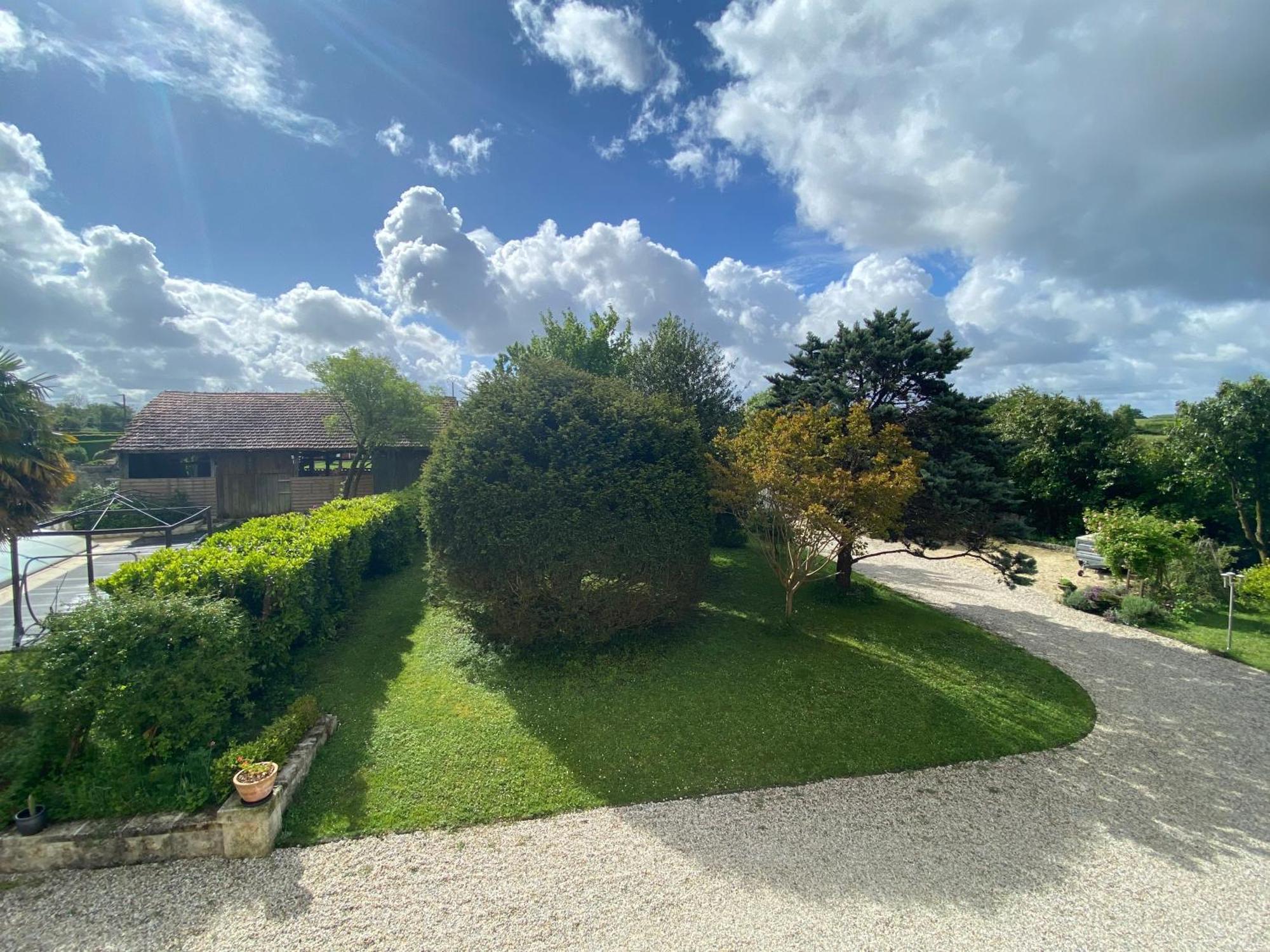 Domaine De La Perthuiserie Saint-Porchaire Exteriér fotografie